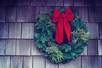 The Holiday Wreath